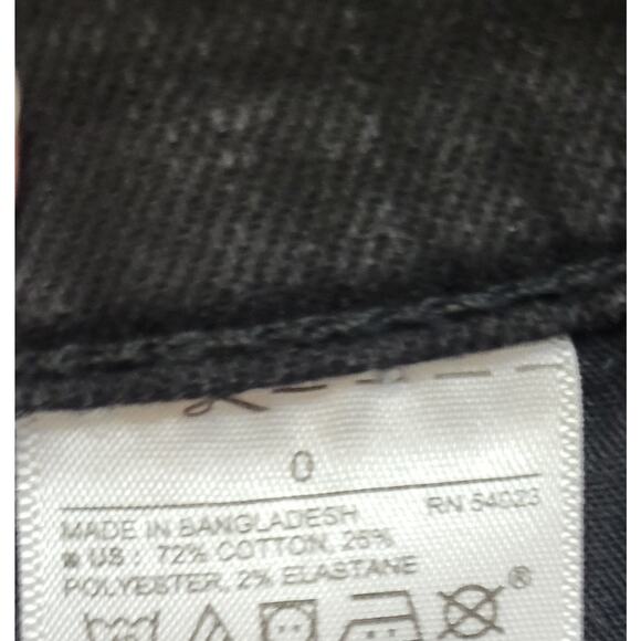 Old Navy Black Denim Boyfriend Shorts Size 0 Stretchy Ripped Cuffed - Picture 6 of 9